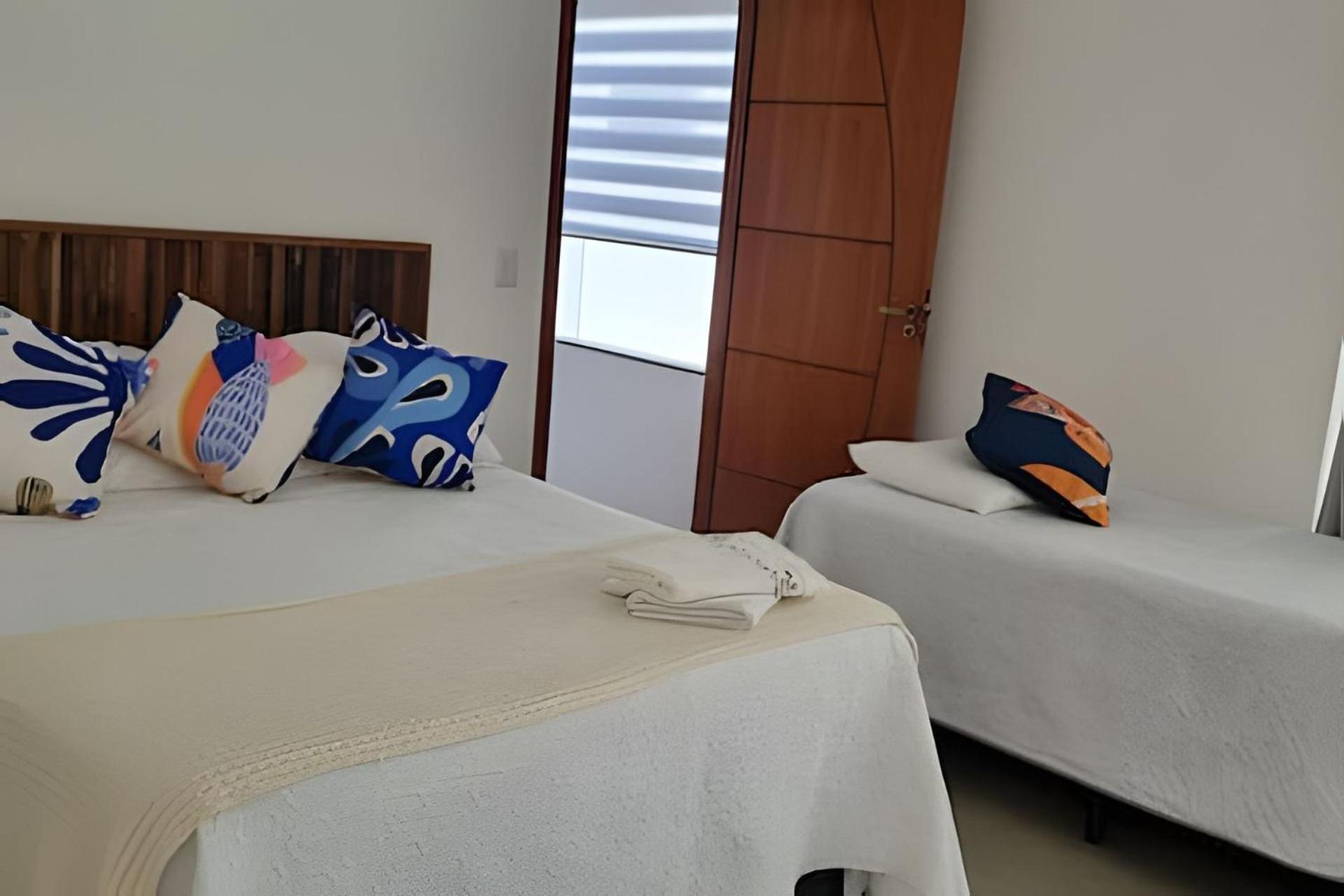 Casa - Cinco Suites, Cond. Piscina,1.3km Do Centro *