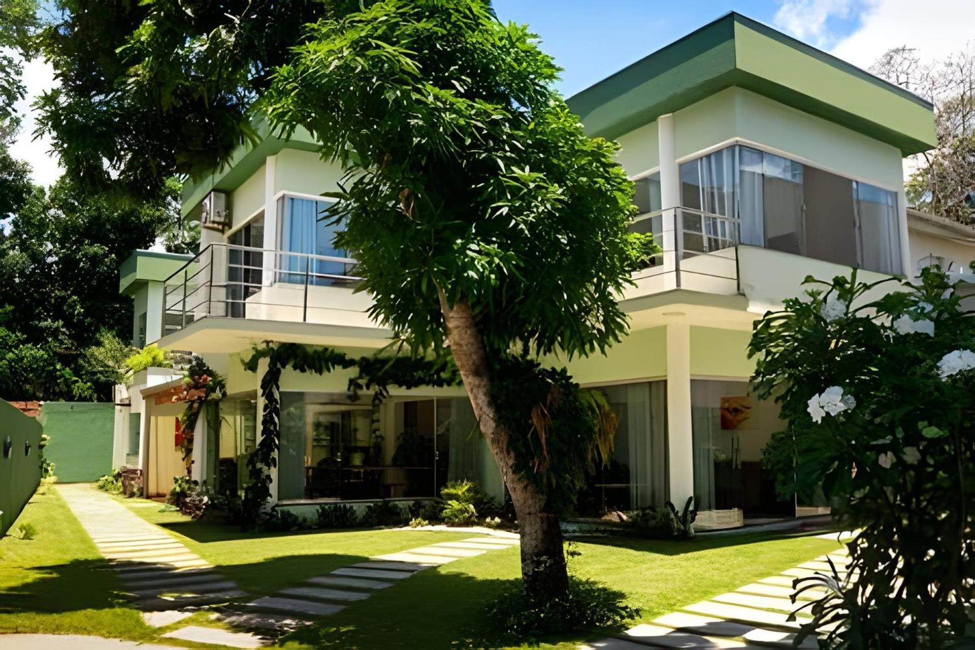 Holiday home Casa - Cinco Suites, Cond. Piscina,1.3km Do Centro *